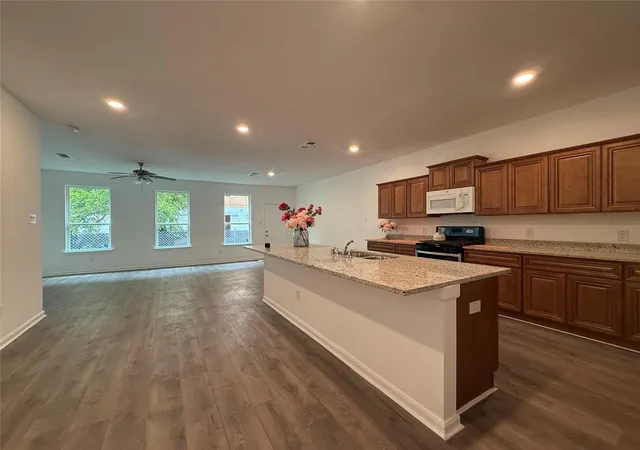 Photo 4 of Single family home for sale at 11202 Beverley Park St, Sugar Land, TX 77498 | MLS# 62040072 | Listing updated on 2026-10-02