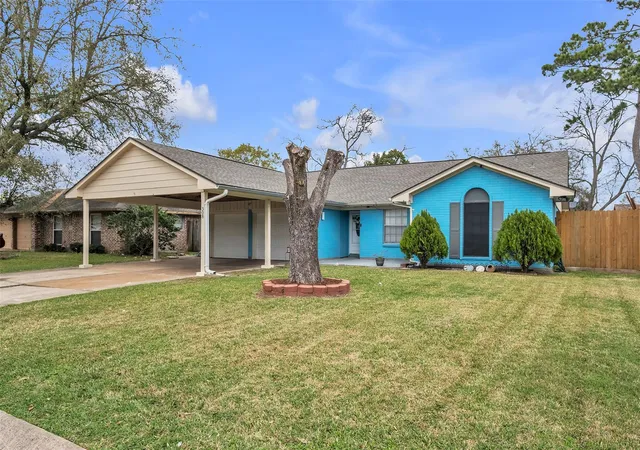 Photo 1 of Single family home for sale at 308 Tiegs St, League City, TX 77573 | MLS# 74561961 | Listing updated on 2026-08-24