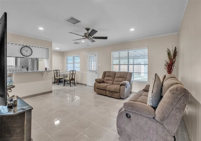 Photo 2 of Single family home for sale at 308 Tiegs St, League City, TX 77573 | MLS# 74561961 | Listing updated on 2026-08-24