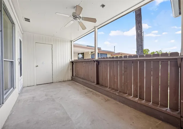 Photo 3 of Condo for sale at 7714 Renwick Dr #C35, Houston, TX 77081 | MLS# 81275794 | Listing updated on 2026-08-15
