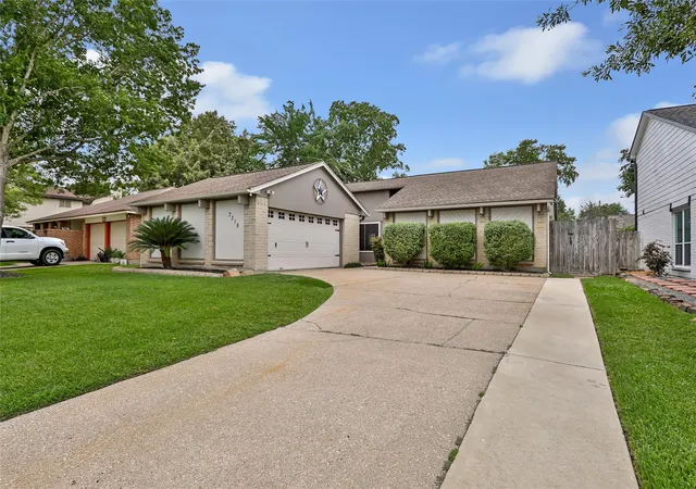 3rd image of 7319 Blanco Pines Dr, Humble, TX 77346 | MLS# 14443033