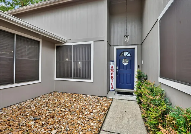 4th image of 7319 Blanco Pines Dr, Humble, TX 77346 | MLS# 14443033