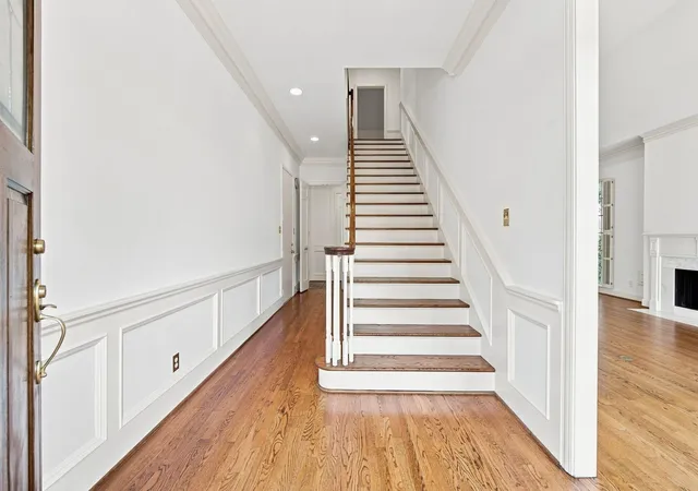 4th image of 1422 Nantucket Dr #A, Houston, TX 77057 | MLS# 59992298