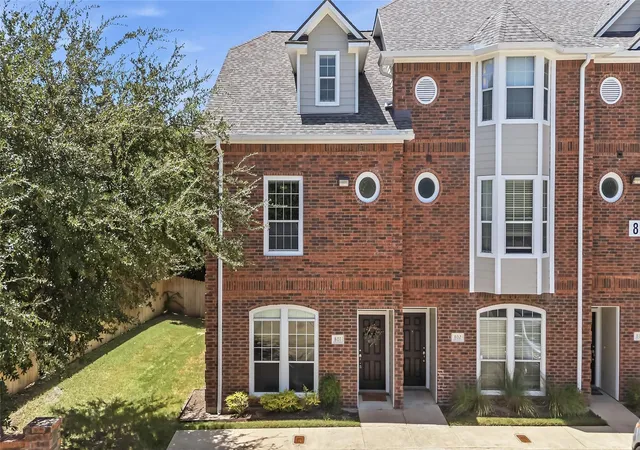 image of 305 Holleman Dr E, College Station, TX 77840