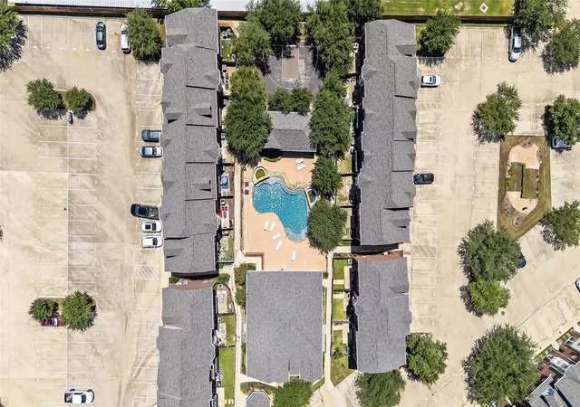image of 305 Holleman Dr E, College Station, TX 77840