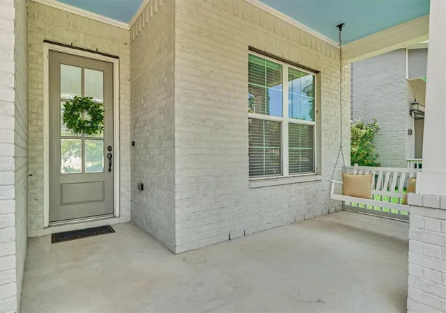 Photo 3 of Single family home for sale at 125 Pilazzo St, Montgomery, TX 77316 | MLS# 38912255 | Listing updated on 2026-10-06