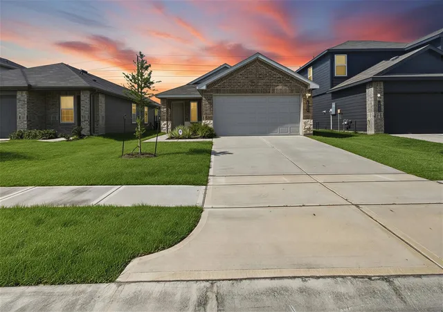 Photo 1 of Single family home for sale at 1806 Legacy Hills Dr, Houston, TX 77067 | MLS# 11757247 | Listing updated on 2026-09-12