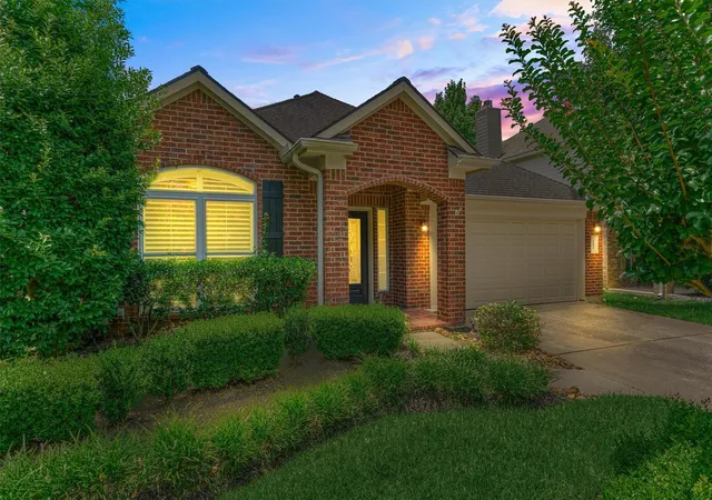 Photo 3 of Single family home for sale at 6835 Autumn Rain Ln, Spring, TX 77379 | MLS# 37720003 | Listing updated on 2026-09-20