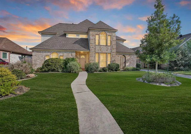 Photo 1 of Single family home for sale at 6606 Castle Ln Dr, Houston, TX 77066 | MLS# 83185846 | Listing updated on 2026-09-10