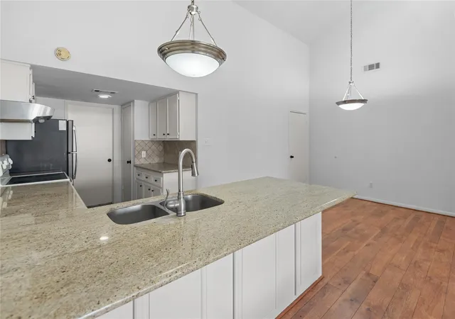2nd image of 31 April Village, Montgomery, TX 77356 | MLS# 54905941