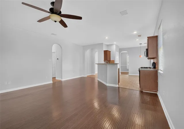 Photo 3 of Single family home for sale at 419 Drake Ln, League City, TX 77573 | MLS# 39209659 | Listing updated on 2026-09-01