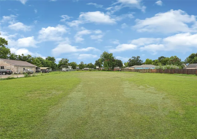 Photo 1 of Land for sale at 9517 Aldine Westfield Rd, Houston, TX 77093 | MLS# 93252419 | Listing updated on 2026-08-11
