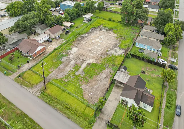 Photo 3 of Land for sale at 9517 Aldine Westfield Rd, Houston, TX 77093 | MLS# 93252419 | Listing updated on 2026-08-11