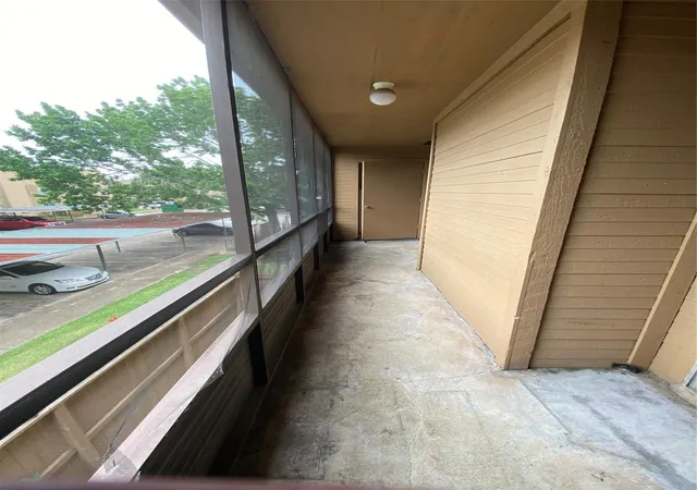 10th image of 10555 Turtlewood Ct #2703, Houston, TX 77072 | MLS# 82325739