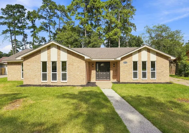Photo 1 of Sale Pending at 27116 S Harlan Ln, Conroe, TX 77385 | MLS# 85159327 | Listing updated on 2026-09-08