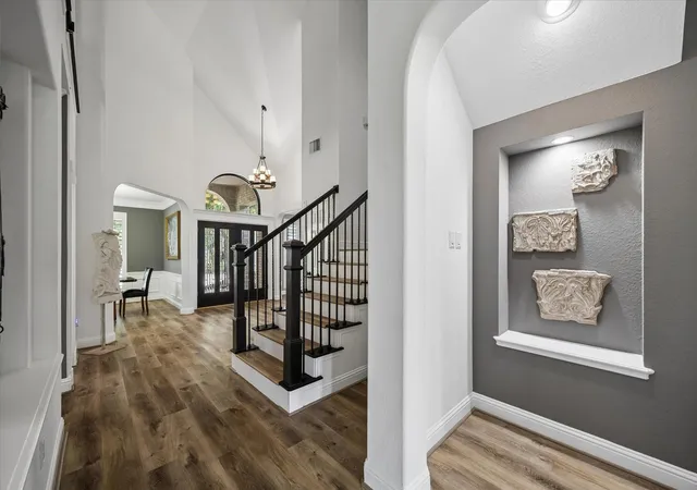 Photo 4 of Single family home for sale at 1422 Hillside Forest Dr, Sugar Land, TX 77479 | MLS# 82557319 | Listing updated on 2026-09-12