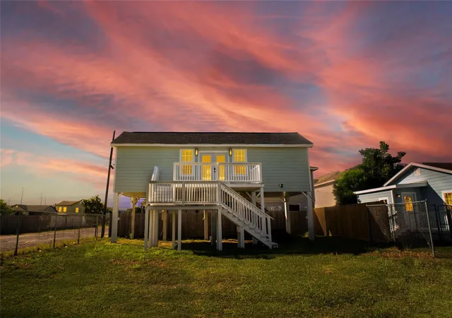 Photo 3 of Single family home for sale at 6224 Ave R, Galveston, TX 77551 | MLS# 23076090 | Listing updated on 2026-09-15