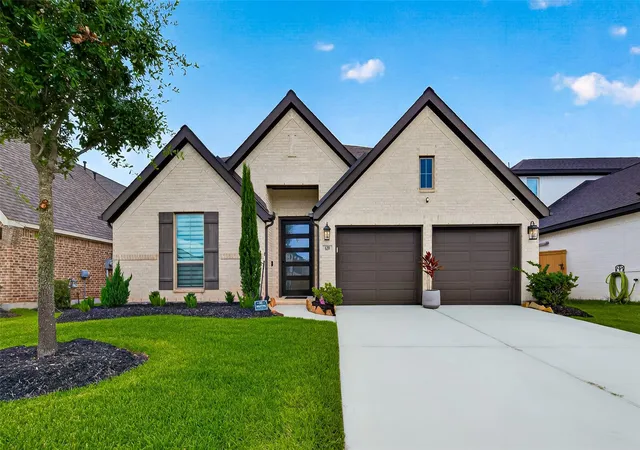 Single family home for sale at 639 Malibu Pines Dr, Katy, TX 77493 | MLS# 73720714