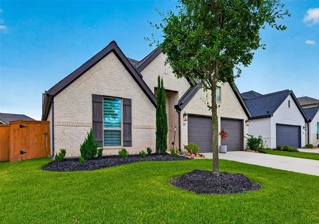 Photo 2 of Single family home for sale at 639 Malibu Pines Dr, Katy, TX 77493 | MLS# 73720714 | Listing updated on 2026-09-12