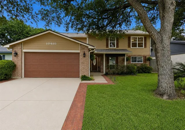 3rd image of 10435 Long River Dr, Sugar Land, TX 77498 | MLS# 27421966