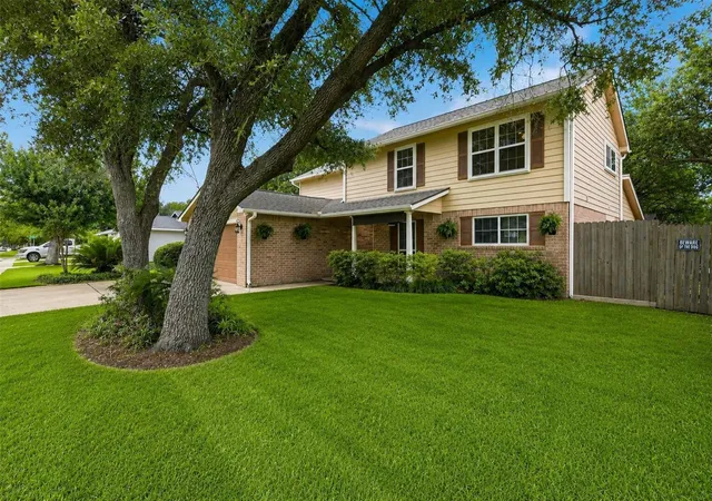 4th image of 10435 Long River Dr, Sugar Land, TX 77498 | MLS# 27421966