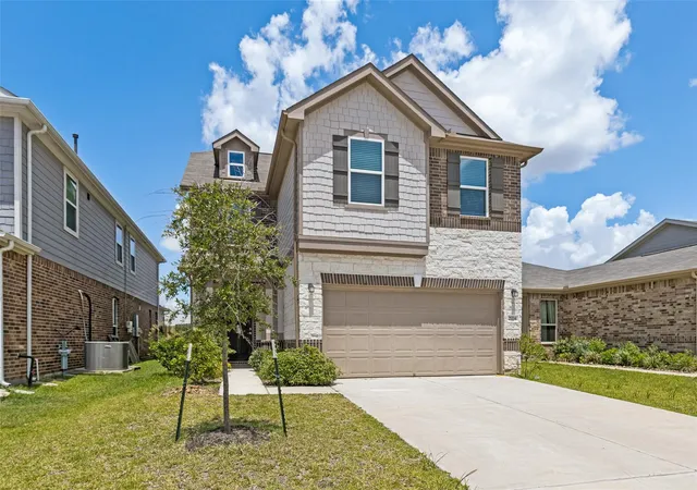 Photo 2 of Single family home for sale at 25334 Trinity Oakley Ct, Katy, TX 77493 | MLS# 16110054 | Listing updated on 2026-08-21