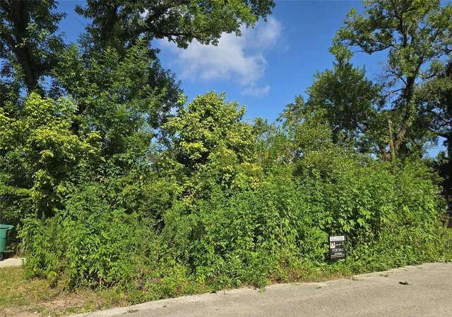 Photo 3 of Land for sale at 8619 Hoffman St, Houston, TX 77016 | MLS# 93205833 | Listing updated on 2026-08-21