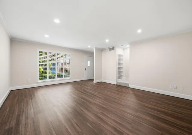 4th image of 5833 Valley Forge Dr #86, Houston, TX 77057 | MLS# 62376418