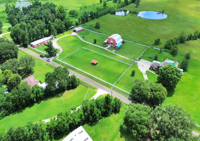 Photo 3 of Sale Pending at 2109 County Rd 2274, Cleveland, TX 77327 | MLS# 92754061 | Listing updated on 2026-09-07