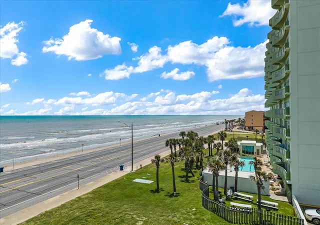 Photo 2 of Condo for sale at 9420 Seawall Blvd #306, Galveston, TX 77554 | MLS# 4515621 | Listing updated on 2026-09-11