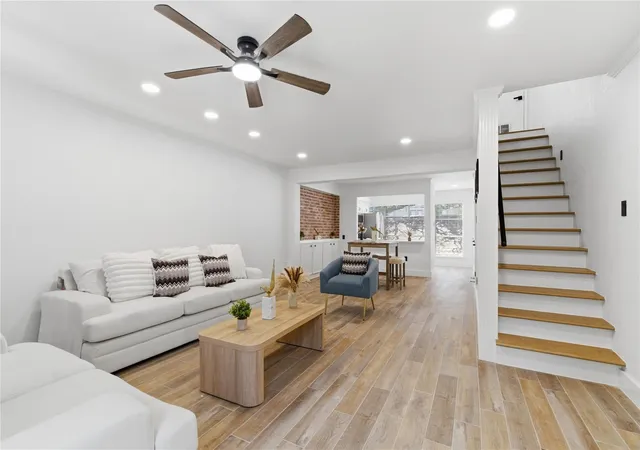 2nd image of 811 Lovett Blvd #21, Houston, TX 77006 | MLS# 89849386