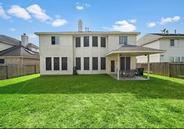 19th image of 7519 Summer Shore Dr, Rosenberg, TX 77469 | MLS# 91297780