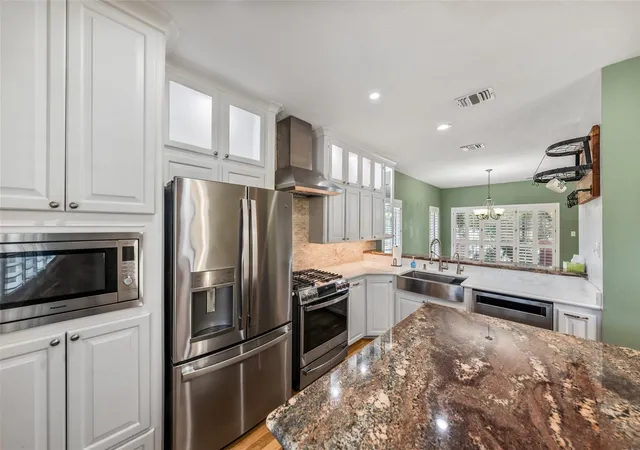 4th image of 12498 Lake Vista Dr, Willis, TX 77318 | MLS# 42571806