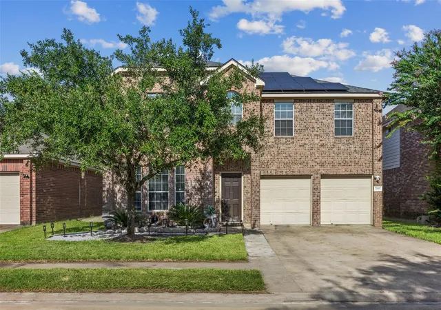 Single family home for sale at 24415 Lakecrest Bnd Dr, Katy, TX 77493 | MLS# 11853498