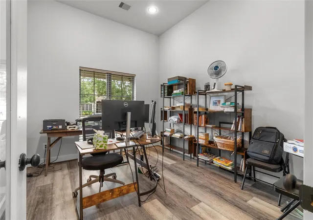 4th image of 30427 Watershed Wy, Fulshear, TX 77441 | MLS# 76316080