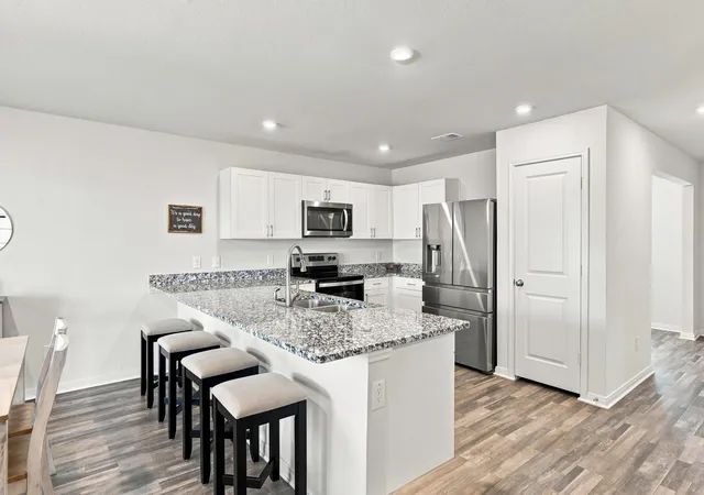 Photo 4 of Single family home for sale at 6001 Crest Brg Ct, Bryan, TX 77807 | MLS# 72988132 | Listing updated on 2026-09-09
