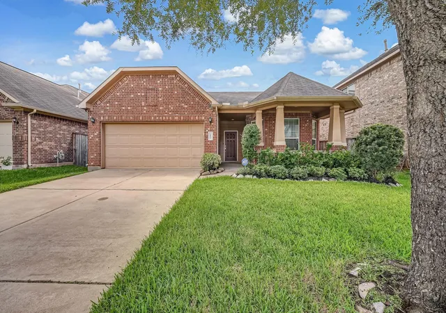 Photo 1 of Single family home for sale at 6835 Blue Glade Dr, Richmond, TX 77406 | MLS# 80007443 | Listing updated on 2026-09-11