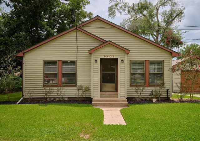 1st image of 9402 Line St, Needville, TX 77461 | MLS# 27384029