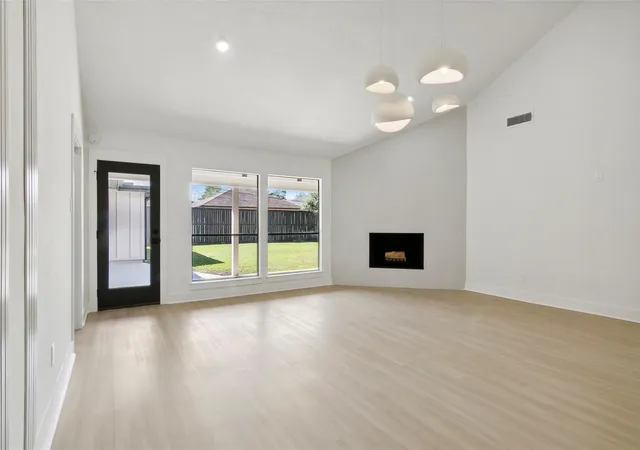 5th image of 4655 Monticello St, Beaumont, TX 77706 | MLS# 37954602