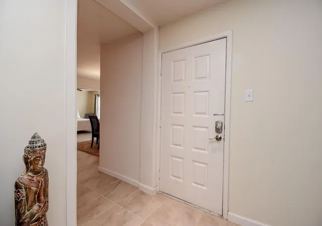 4th image of 10555 Turtlewood Ct #1716, Houston, TX 77072 | MLS# 65709891