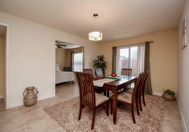 5th image of 10555 Turtlewood Ct #1716, Houston, TX 77072 | MLS# 65709891