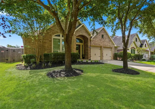 3rd image of 16314 Open Sea Dr, Houston, TX 77044 | MLS# 88851041