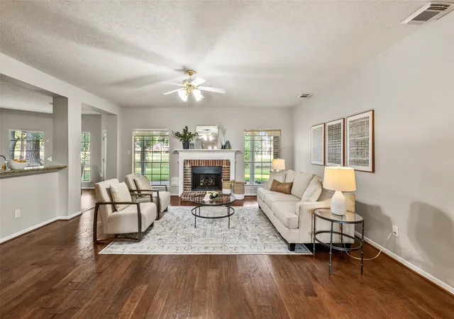 Photo 4 of Sale Pending at 8510 Malardcrest Dr, Humble, TX 77346 | MLS# 65949729 | Listing updated on 2026-09-13