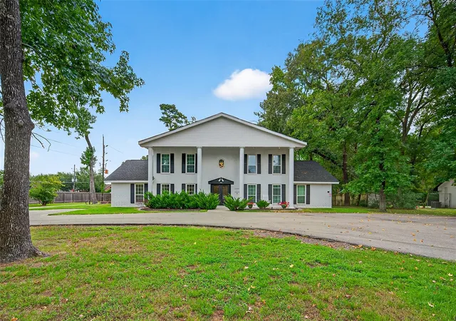 3rd image of 29902 E Hawthorne Dr, Spring, TX 77386 | MLS# 19381892
