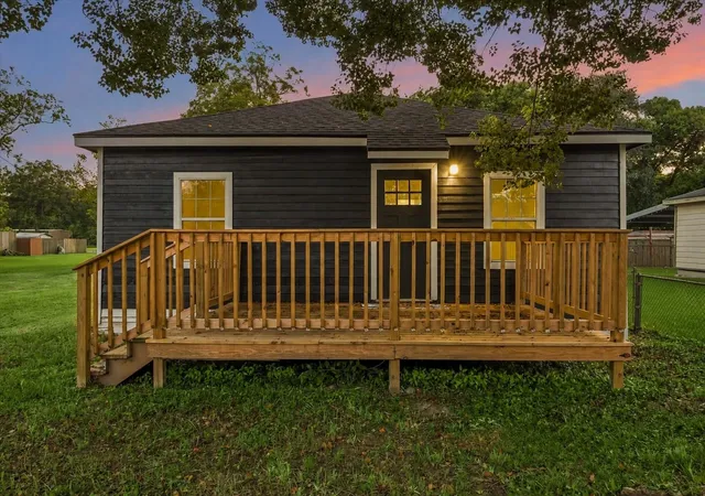 1st image of 5122 Avenue L, Santa Fe, TX 77510 | MLS# 31523863