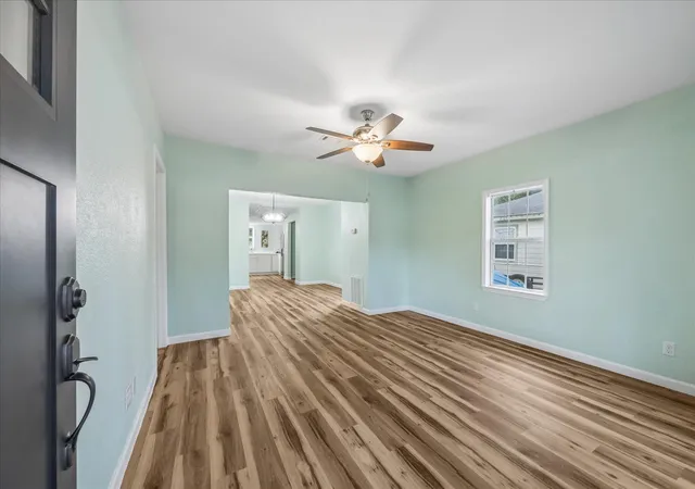 5th image of 5122 Avenue L, Santa Fe, TX 77510 | MLS# 31523863