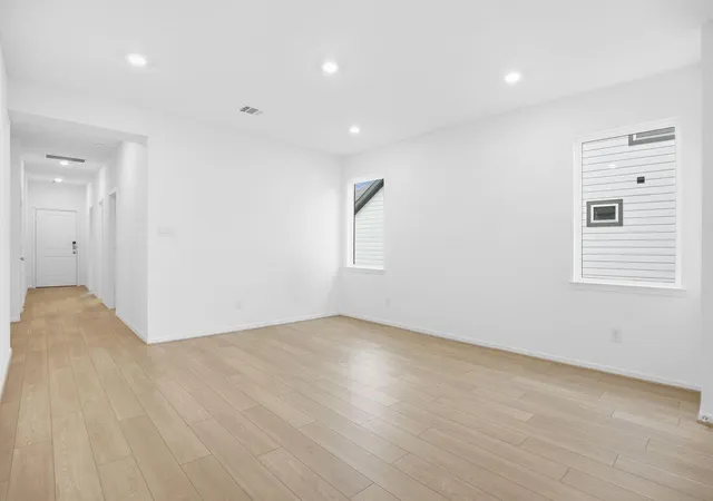 Photo 3 of Single family home for sale at 18122 Lone Hl Dr, Hockley, TX 77447 | MLS# 68395057 | Listing updated on 2026-09-20