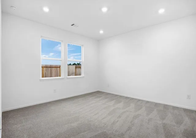 Photo 4 of Single family home for sale at 18122 Lone Hl Dr, Hockley, TX 77447 | MLS# 68395057 | Listing updated on 2026-09-20