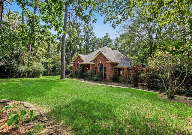 2nd image of 12102 Oak Haven W Dr, Magnolia, TX 77354 | MLS# 42694685