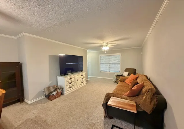 4th image of 2637 Hampton Ln, Port Neches, TX 77651 | MLS# 39079208